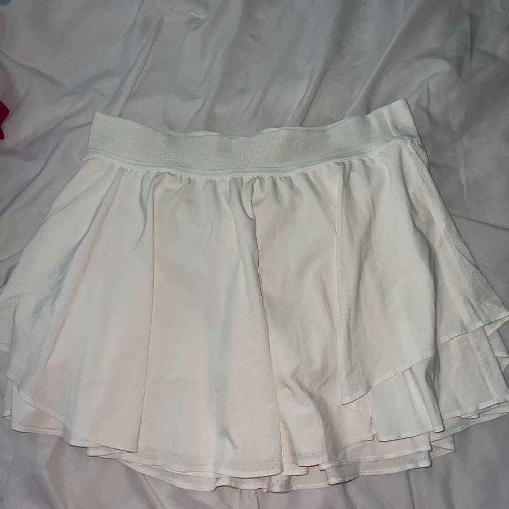 Lululemon Athletica White Skater Mini Skirt